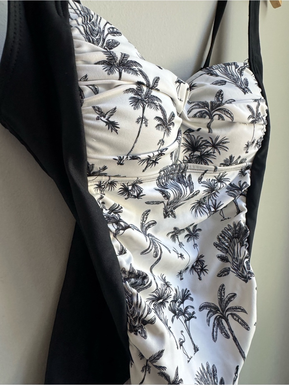 Romenza Classic Black & White Palm-Print One-Piece Swimsuit PIN UP SUIT - Picture 2 of 6